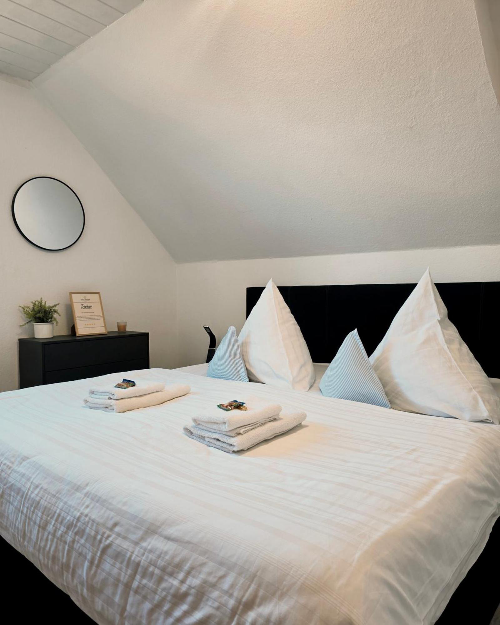 Ama Home Apartment In Hiddenhausen - Wlan, Smart-Tv - Nahe A30 & A2 - Nur 10 Min Von Herford ภายนอก รูปภาพ